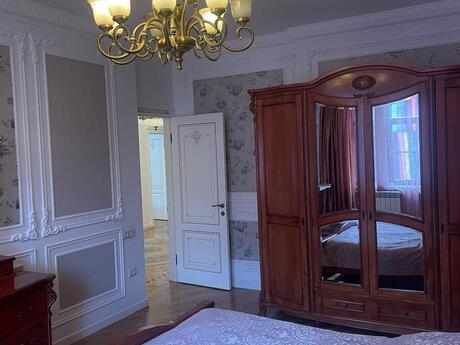 4 otaqlı mənzil, 200 m², Elmlər Akademiyası: 600 000 ₼ 5