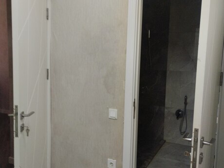 2-room apartment for rent, 75 m², Neftçilər: 680 ₼/mo 3