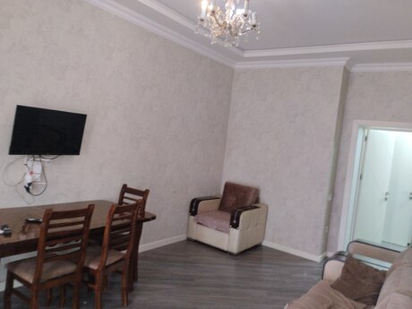 2-room apartment for rent, 75 m², Neftçilər: 680 ₼/mo 5