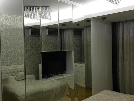 Kirayə 4 otaqlı mənzil, 180 m², Xətai: 1 600 ₼/ay 4