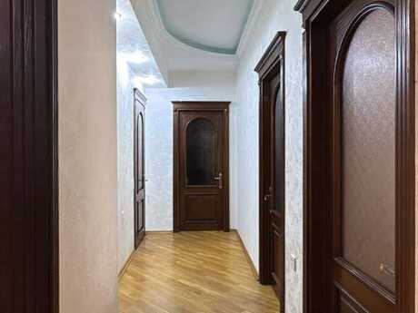 3-комнатная квартира, 130 м², Azadlıq Prospekti: 430 000 ₼ 3