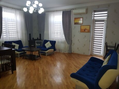 2-room apartment for rent, 114 m², Nizami: 900 ₼/mo 2