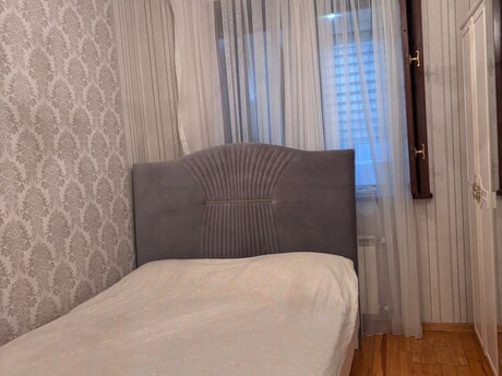 3-room apartment, 80 m², Bakıxanov: 190 000 ₼ 2
