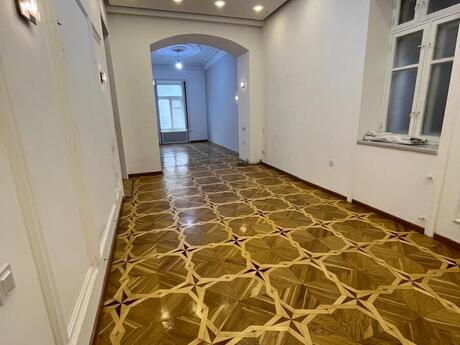 4-room apartment, 110 m², Sahil: 620 000 ₼ 4
