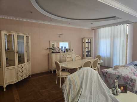 5-room apartment, 288 m², 28 May: 600 000 ₼ 2