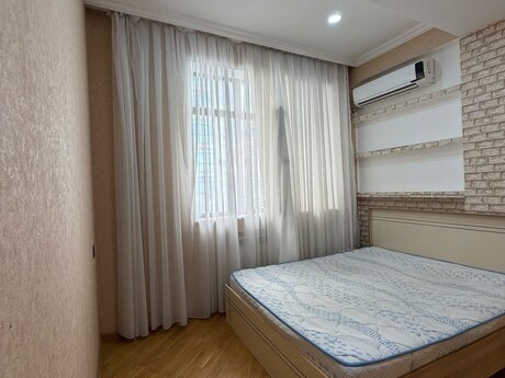 2-комнатная квартира, 55 м², İnşaatçılar: 195 000 ₼ 4