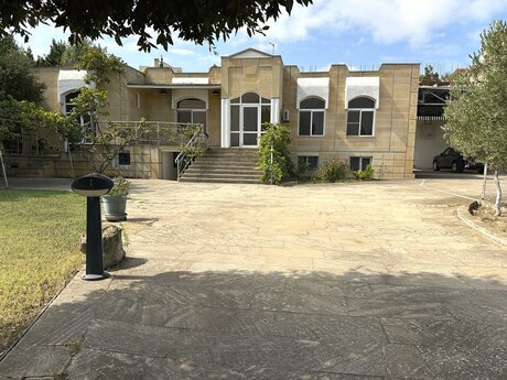 6 otaqlı ev, 450 m², Sabunçu, 1 850 AZN