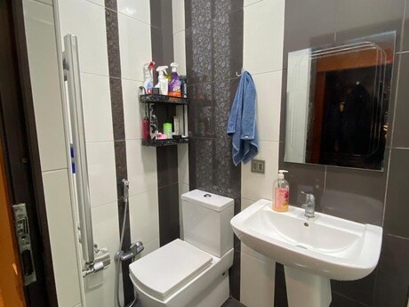 3-room apartment, 80 m², Köhnə Günəşli: 180 000 ₼ 5