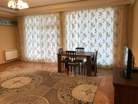 Kirayə 2 otaqlı mənzil, 170 m², Şah İsmayıl Xətai: 1 100 ₼/ay 2