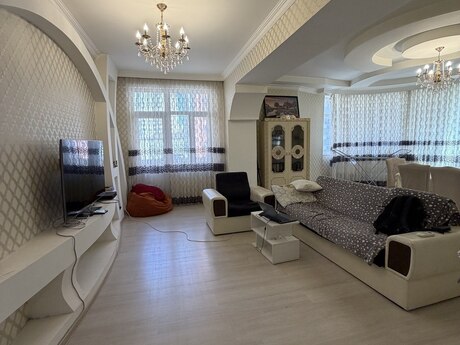 4-room apartment for rent, 160 m², 8-ci mikrorayon: 1 200 ₼/mo 3