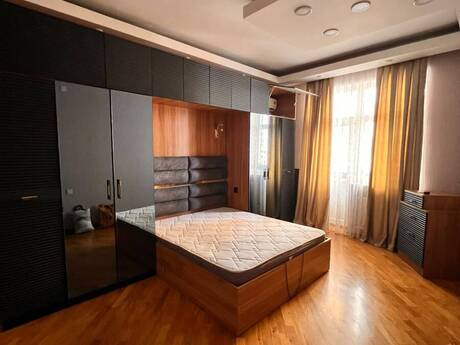 3-room apartment for rent, 120 m², Qara Qarayev: 1 099 ₼/mo 2