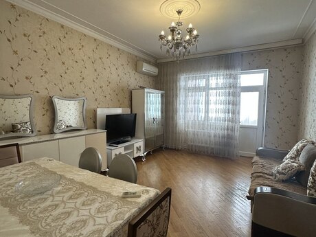 Kirayə 2 otaqlı mənzil, 100 m², İnşaatçılar: 800 ₼/ay 2