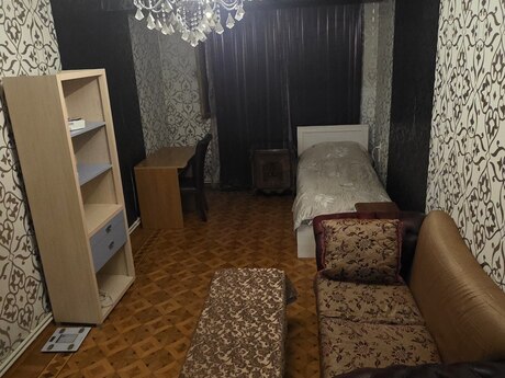 4-room apartment for rent, 150 m², Nəsimi: 220 ₼/mo 2
