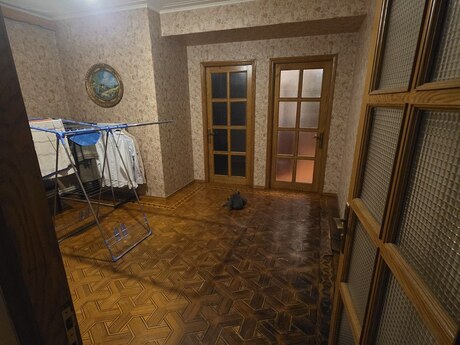 4-room apartment for rent, 150 m², Nəsimi: 220 ₼/mo 3