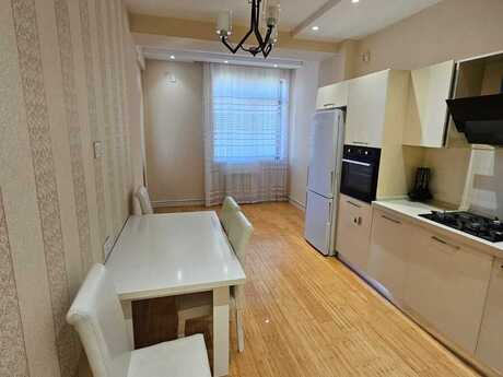 2-room apartment for rent, 100 m², 28 May: 1 100 ₼/mo 4