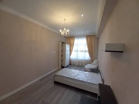 3-room apartment for rent, 176 m², Nəriman Nərimanov: 1 500 ₼/mo 5
