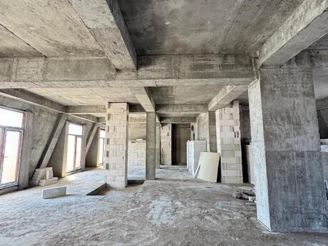 4-room apartment, 180 m², Ağ şəhər: 665 000 ₼ 2