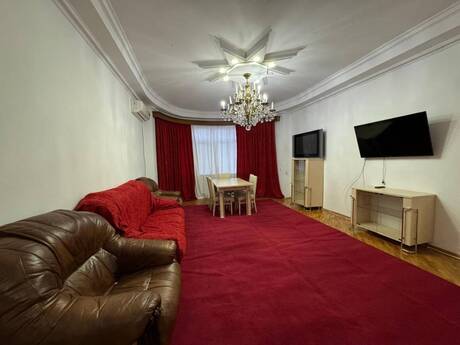 Аренда: 4-комнатная квартира, 130 м², Nərimanov: 850 ₼/мес 4