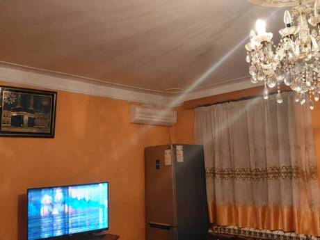 4-room apartment, 130 m², Azadlıq Prospekti: 270 000 ₼ 4