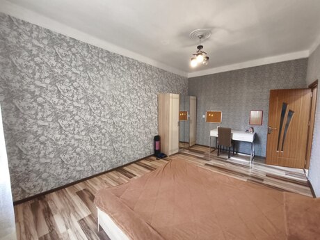 Продаётся 3-комнатная квартира в старом фонде, Yasamal, 90 м², 255 000 AZN, фото 3 / 12