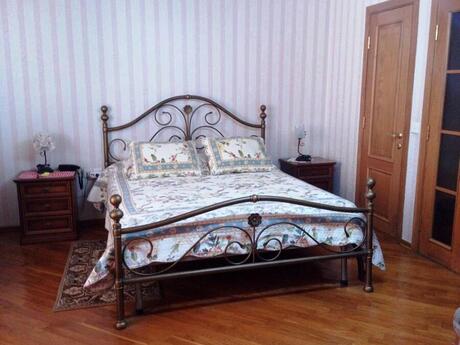 4-room apartment for rent, 100 m², İçəri Şəhər: 1 300 ₼/mo 3