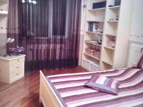 4-room apartment for rent, 100 m², İçəri Şəhər: 1 300 ₼/mo 4
