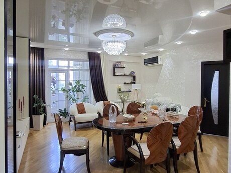 3-комнатная квартира, 130 м², İnşaatçılar: 350 000 ₼ 2