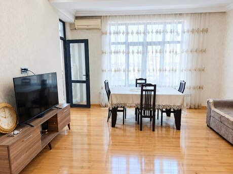 Объявление №6482507 - Баку, м. Кара Караев, 3-комн., 107 м², 10/11 этаж