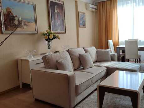 Kirayə 2 otaqlı mənzil, 80 m², Nizami: 1 000 ₼/ay 2