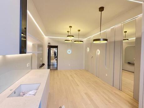 3-комнатная квартира, 103 м², Şah İsmayıl Xətai: 370 000 ₼ 2