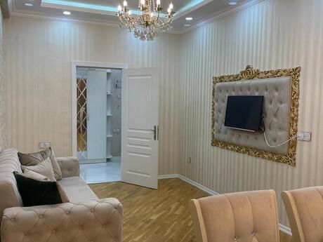 Elan №6482612 - Bakı, 28 May m., 2 otaqlı, 80 m², 8/17 mərtəbə