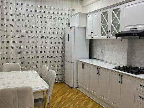 3-комнатная квартира, 80 м², 28 May: 280 000 ₼ 3