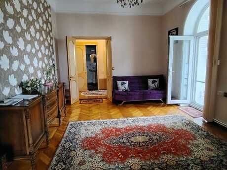 2-room apartment for rent, 75 m², Sahil: 1 000 ₼/mo 2