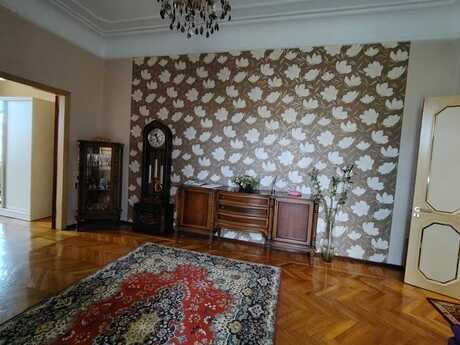2-room apartment for rent, 75 m², Sahil: 1 000 ₼/mo 3