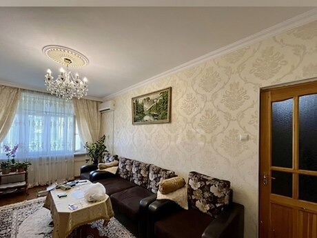 Elan №6483196 - Bakı, 8 Noyabr m., 3 otaqlı, 85 m², 5/5 mərtəbə