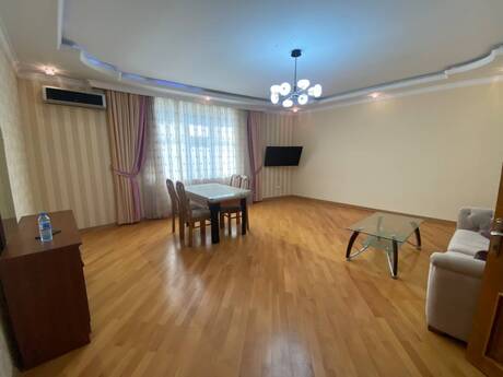 3-room apartment, 132 m², 20 Yanvar: 300 000 ₼ 4