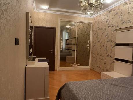 3-комнатная квартира, 148 м², 28 May: 550 000 ₼ 5