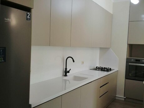 3-room apartment for rent, 72 m², Yasamal: 800 ₼/mo 4