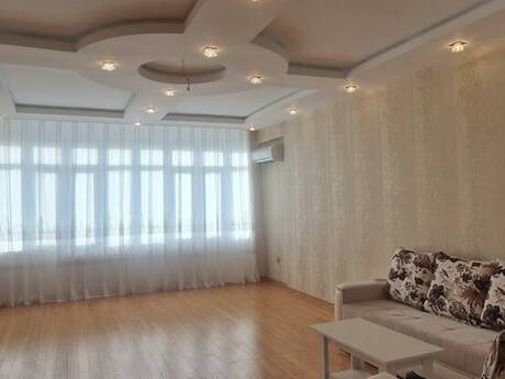 3-room apartment, 90 m², İnşaatçılar: 250 000 ₼ 2