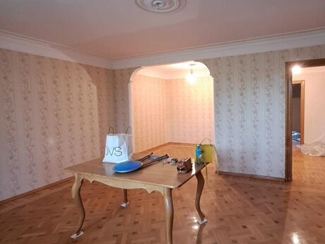 4 rooms · 85 m² · floor 2/9, Neftçilər