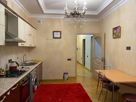 3-room apartment, 135 m², Nizami: 439 000 ₼ 2