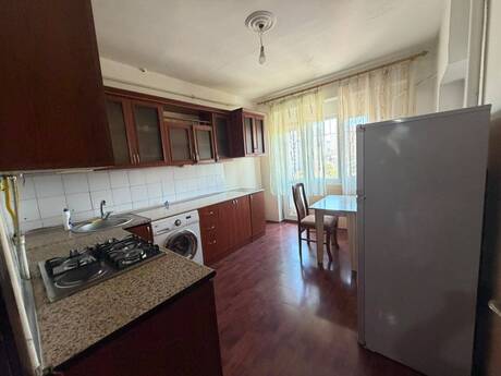 2-room apartment for rent, 65 m², 8 Noyabr: 650 ₼/mo 3