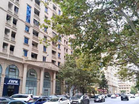 Kirayə 4 otaqlı mənzil, 150 m², 3-cü mikrorayon: 800 ₼/ay 2