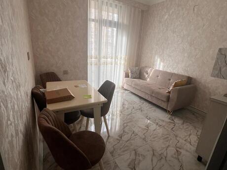 Объявление №6482866 - Баку, м. Кара Караев, 2-комн., 60 м², 4/18 этаж