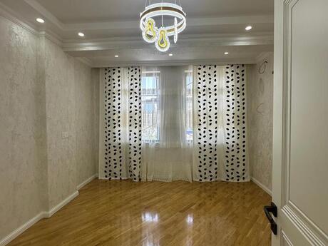 3-комнатная квартира, 110 м², 28 May: 380 000 ₼ 5