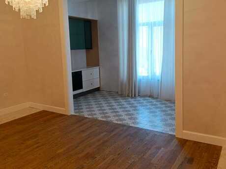 4 otaqlı mənzil, 145 m², Nərimanov: 540 000 ₼ 2