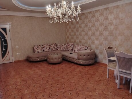 Аренда: 4-комнатная квартира, 175 м², Nizami: 1 300 ₼/мес 2