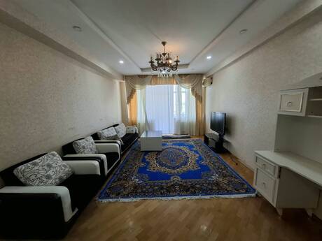 3 otaqlı mənzil, 140 m², Nəsimi: 405 000 ₼ 2