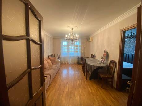 Elan №6483051 - Bakı, Həzi Aslanov q., 3 otaqlı, 70 m², 5/5 mərtəbə