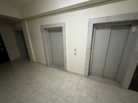 9 otaqlı mənzil, 340 m², İnşaatçılar: 580 000 ₼ 2